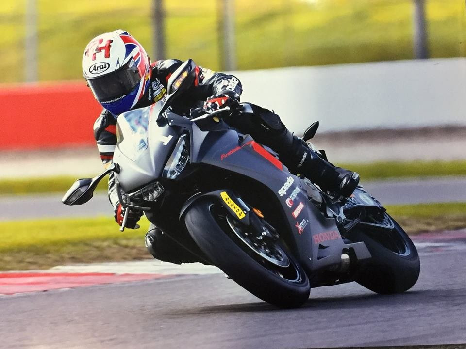 Honda Ron Haslam Race School-多宁顿城堡必去景点