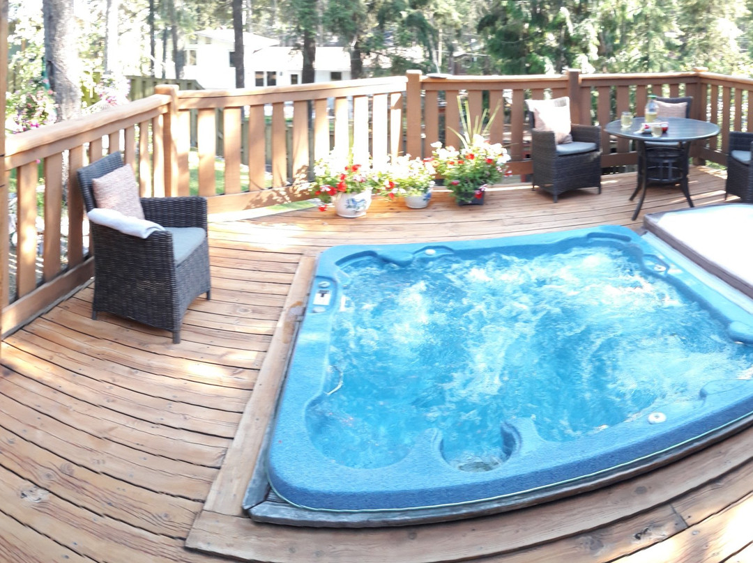 Auberge Kicking Horse Guest House主图