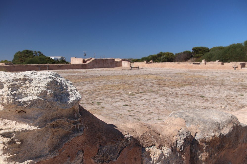 Robe Gaol Ruins-罗布必去景点