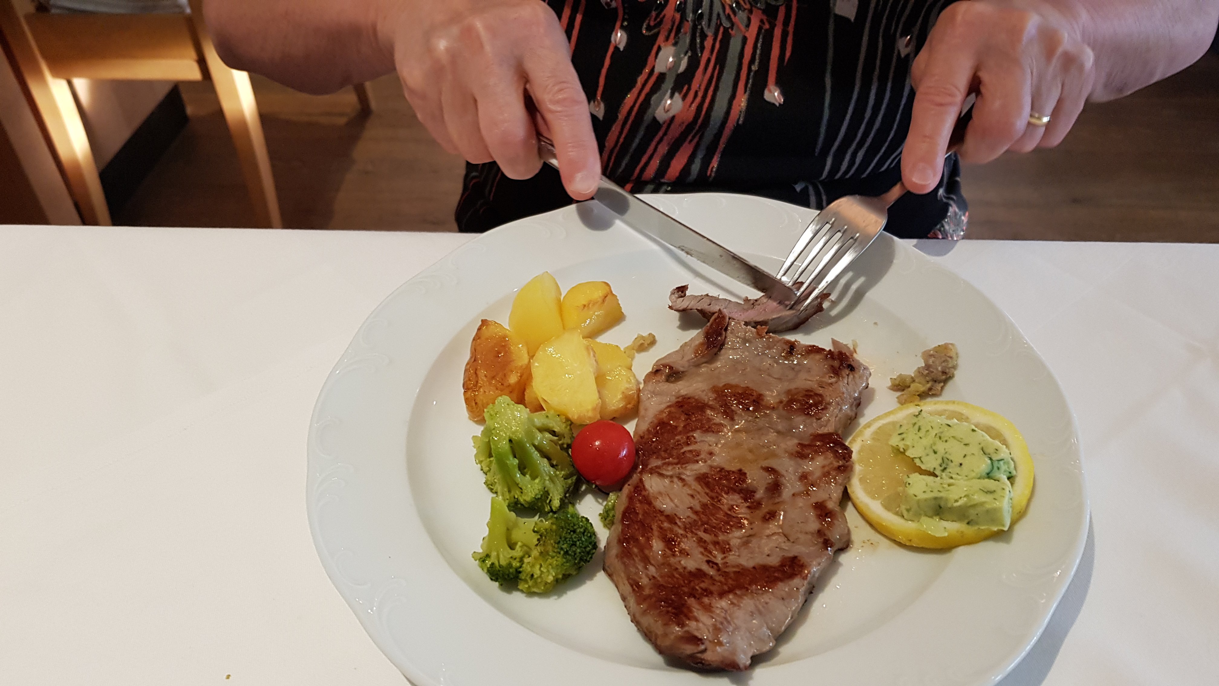 蒂罗尔公园酒店-餐饮