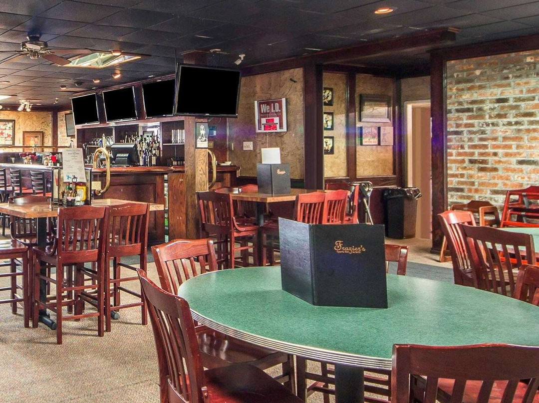 庞卡城品质酒店主图