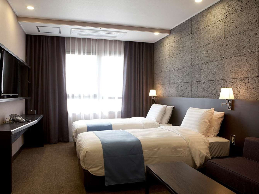 Days Hotel by Wyndham Dongtan主图