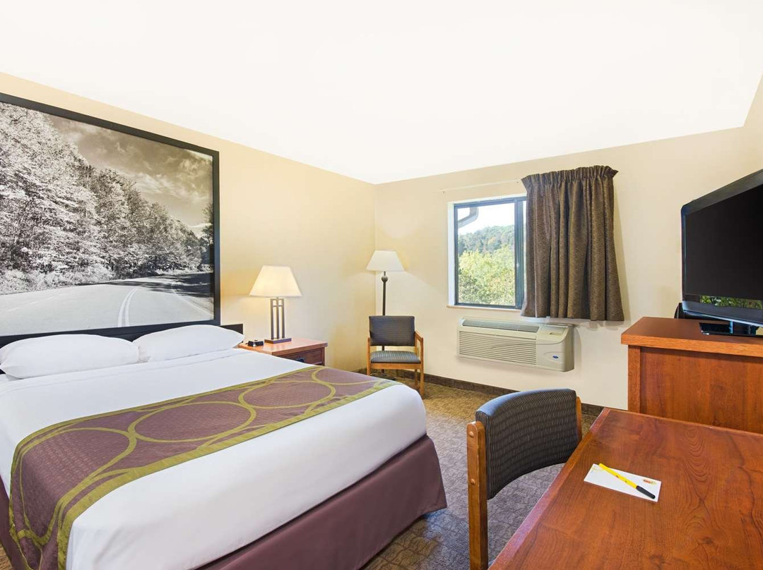 Super 8 by Wyndham Ripley主图