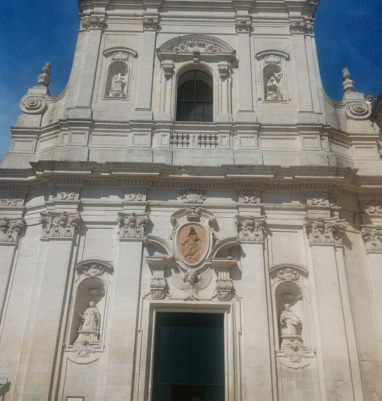 Parrocchia del Carmine-马丁纳弗兰卡必去景点