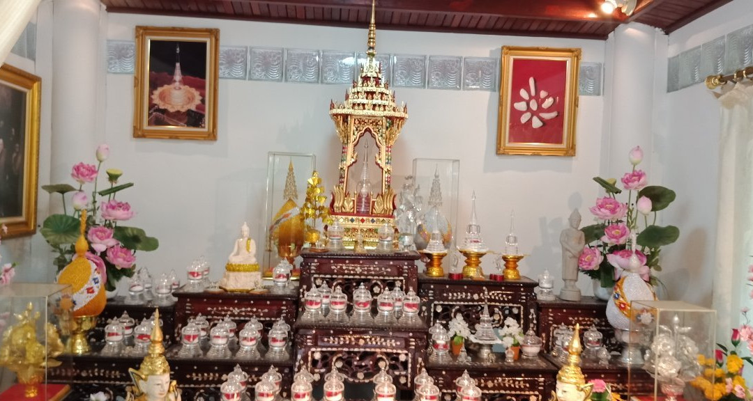 Wat Pa Phulom Khao-琴叻必去景点