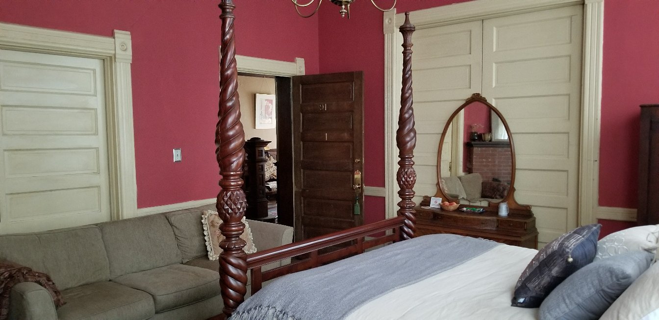 Queen Anne Inn-官方