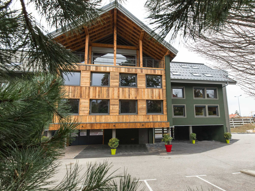 阿特迪亚小屋酒店主图