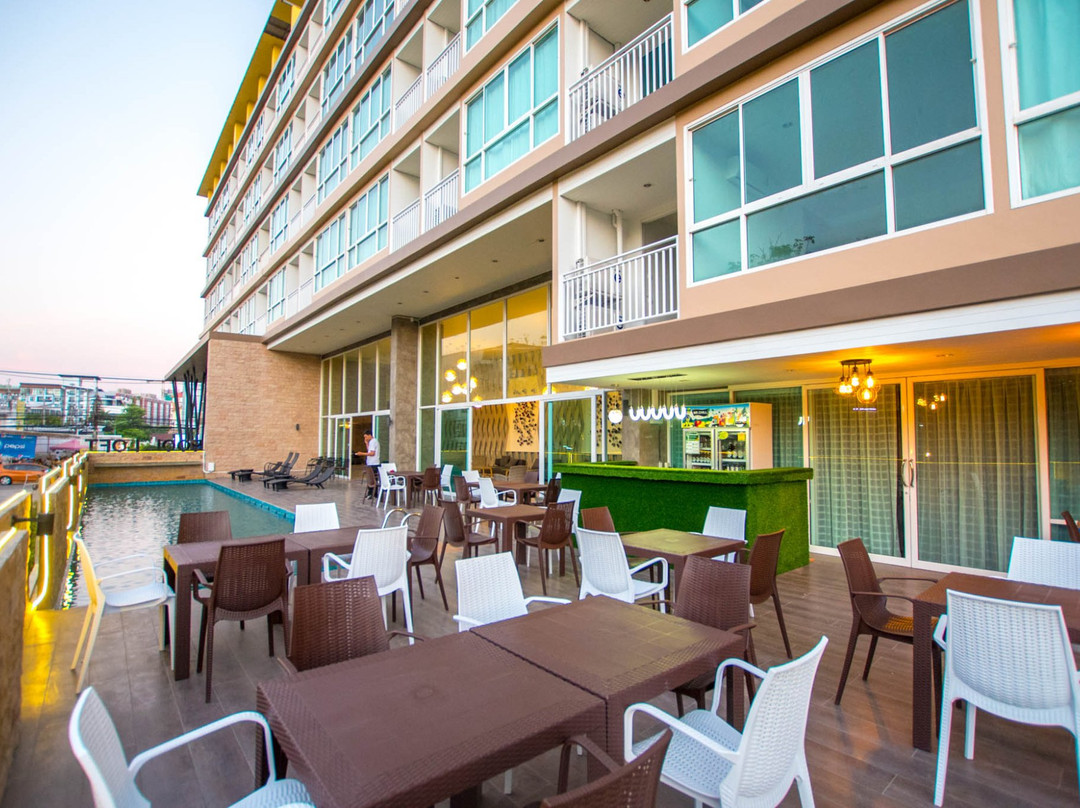 The Loft Beach at Bang Saen主图
