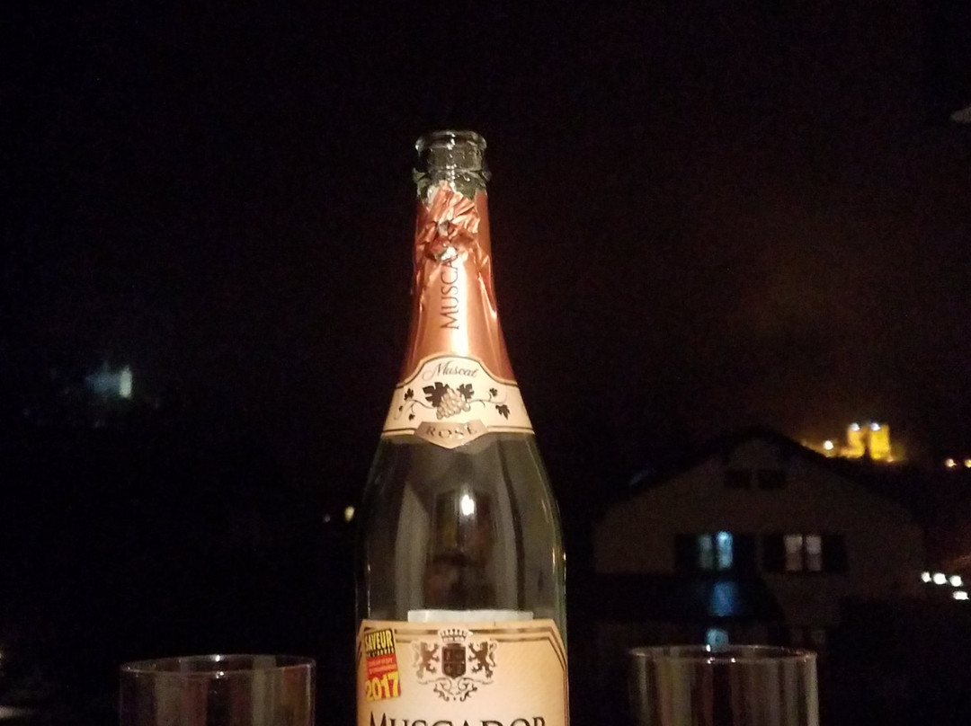 沃曼酒店主图