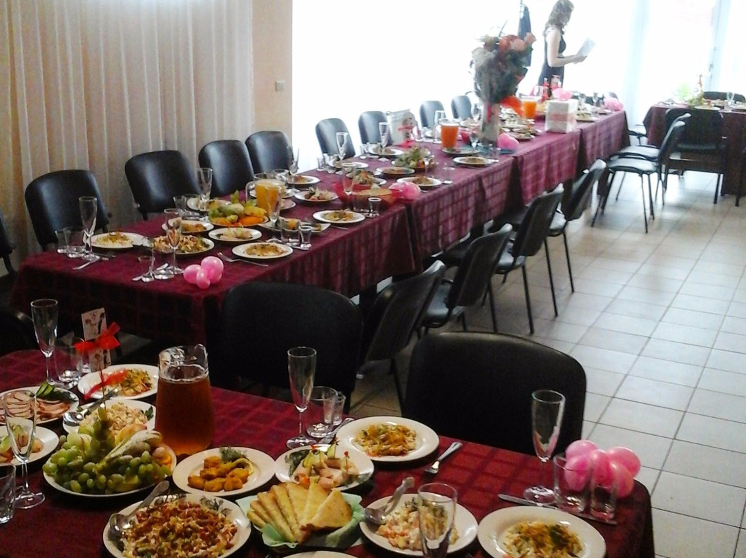 Chebarkul餐馆和美食-Velour