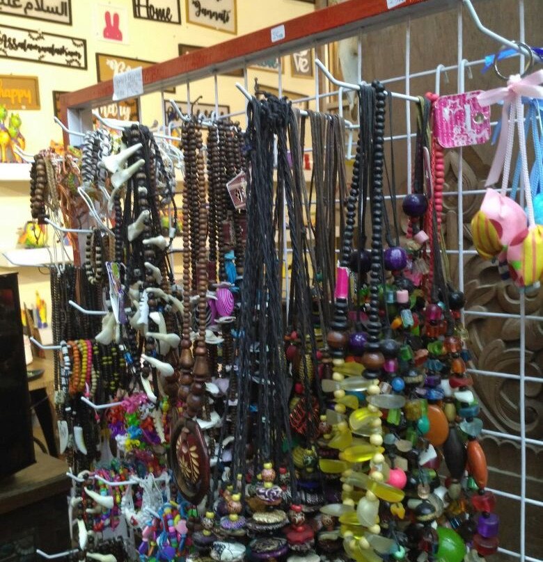 Amron Gift Shop-日惹必去景点