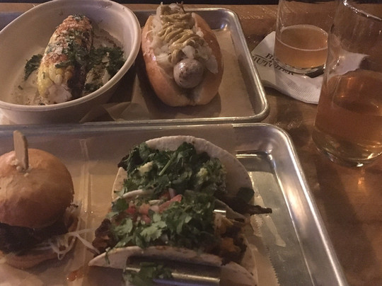 Bear and Butcher主图