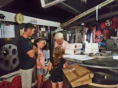 Summergarden Theatre-博恩必去景点