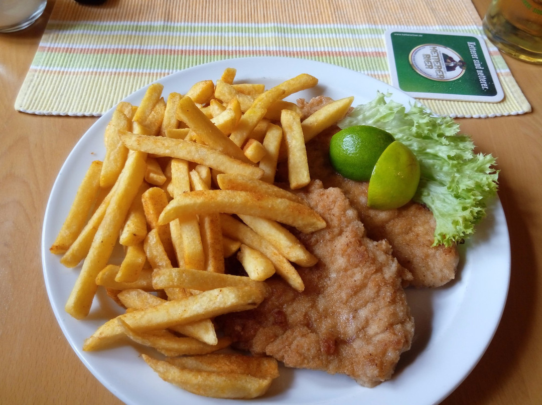 Elzach-Oberprechtal餐馆和美食-Gutacher Rossle