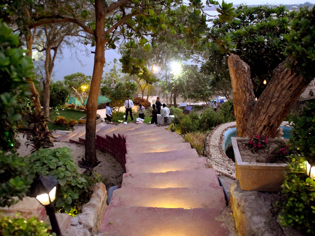 Touchwood Resort主图