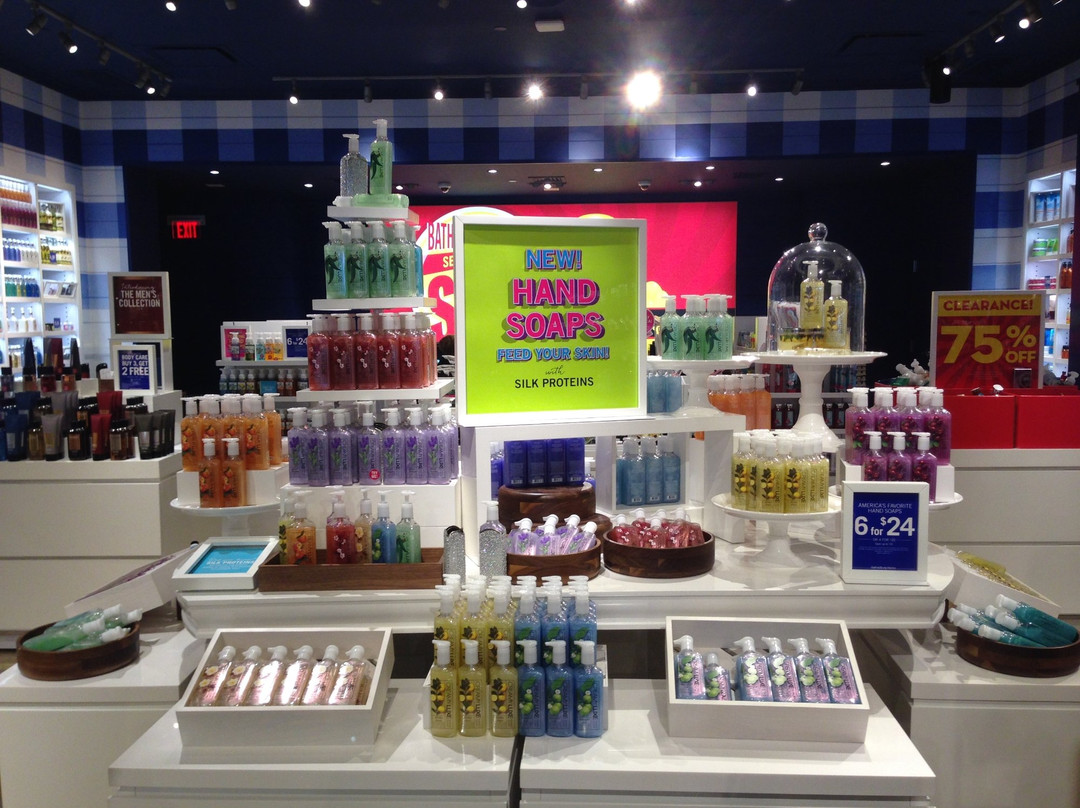 The Shoppes at River Crossing-梅肯必去景点