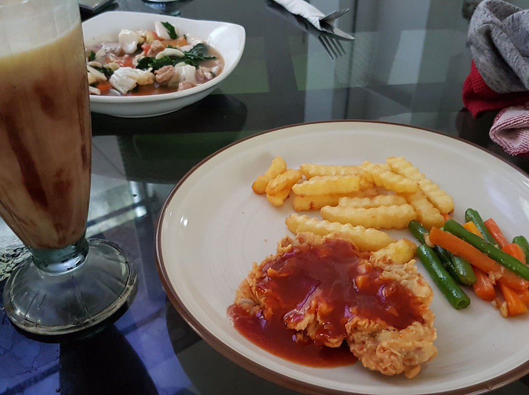 Huk Garden Family Resto