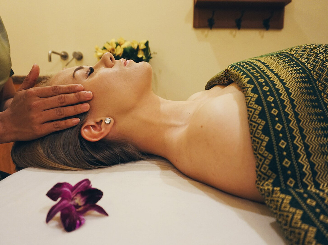 Sabai Thai Spa-高贵林港必去景点