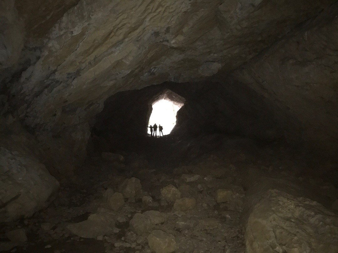 Grotte des Faux-Monnayeurs-Mouthier-Haute-Pierre必去景点