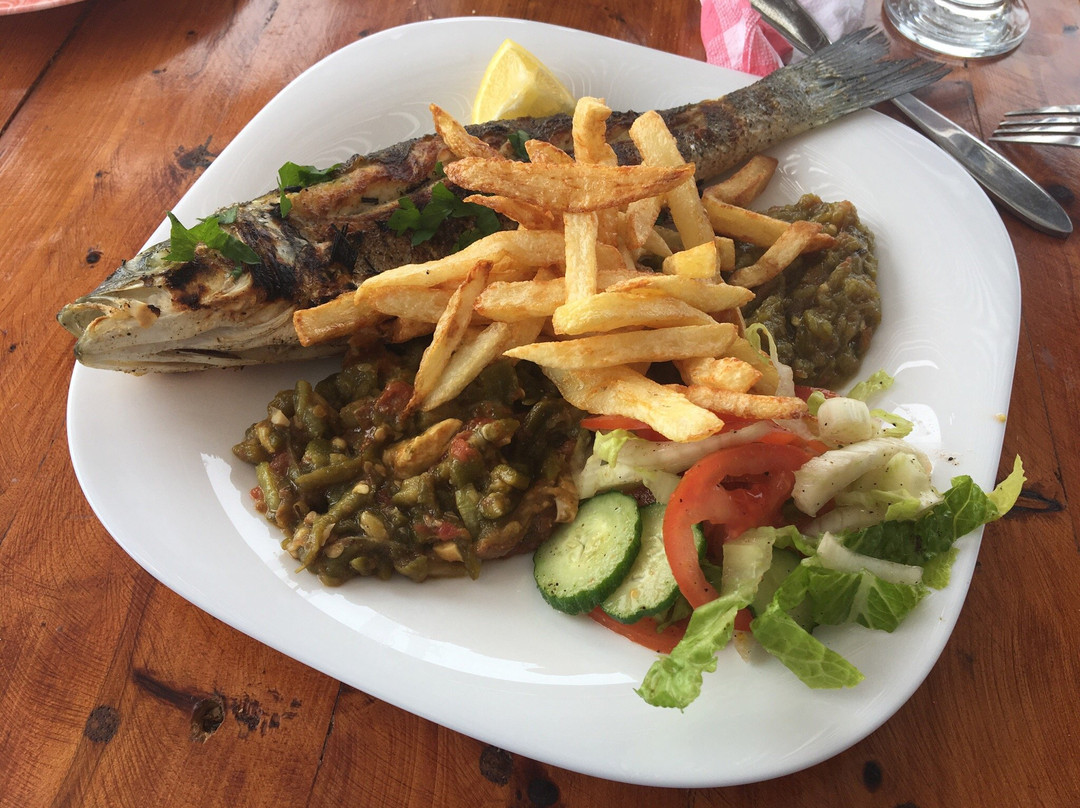 Aousja餐馆和美食-Restaurant Le Grand Lac - Chez Saddour