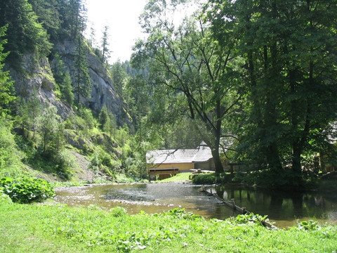 Huty旅游攻略图片