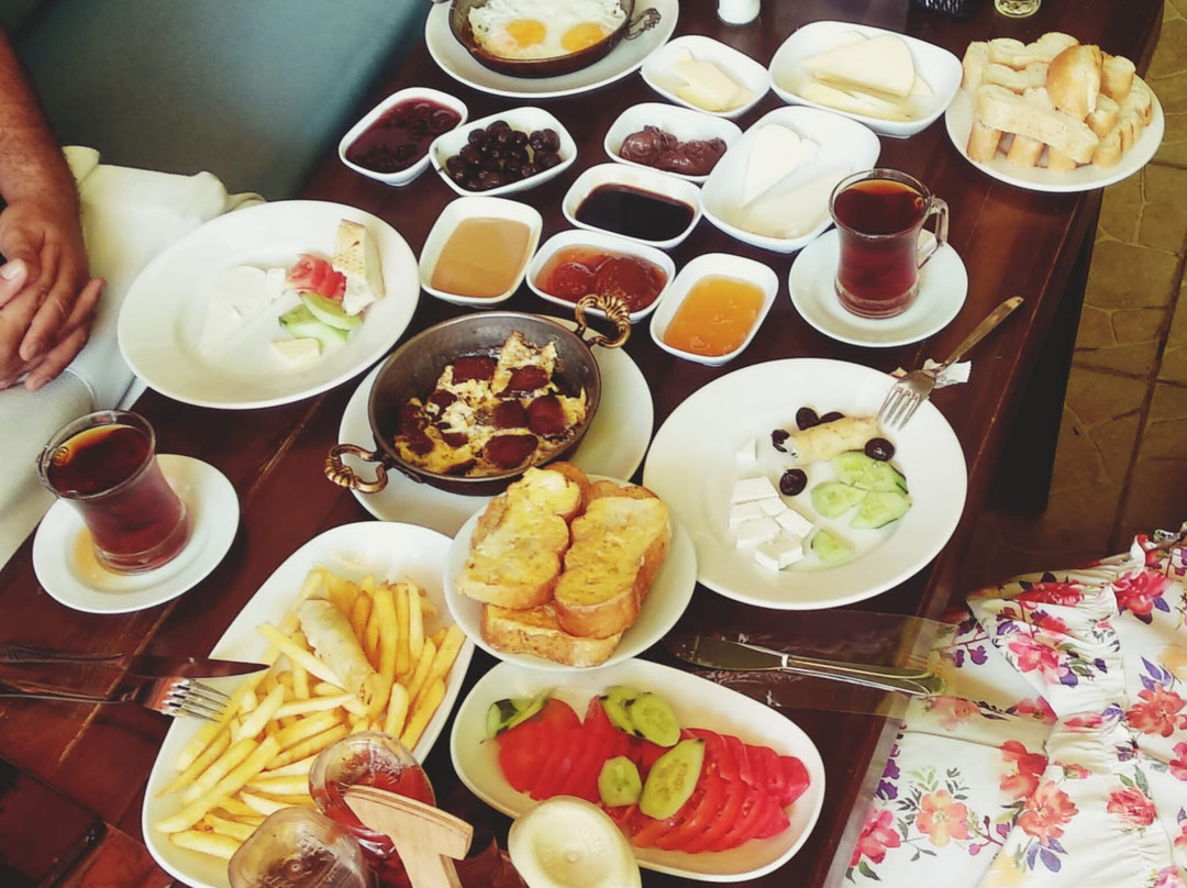 巴穆卡丽餐馆和美食-Gurme Restaurant