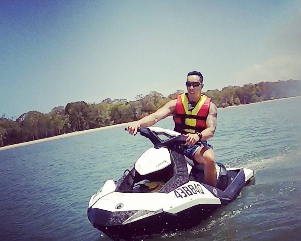 Jet Ski Hire Gold Coast-黄金海岸必去景点