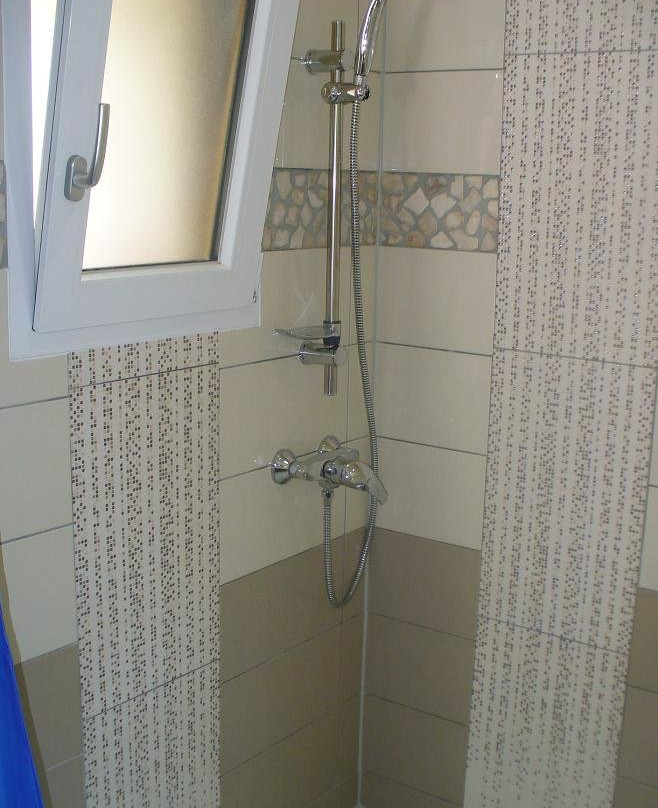 Au Jardin Près de l'Océan主图