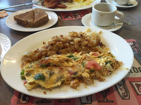 Bohemia餐馆和美食-Airport Diner Restaurant
