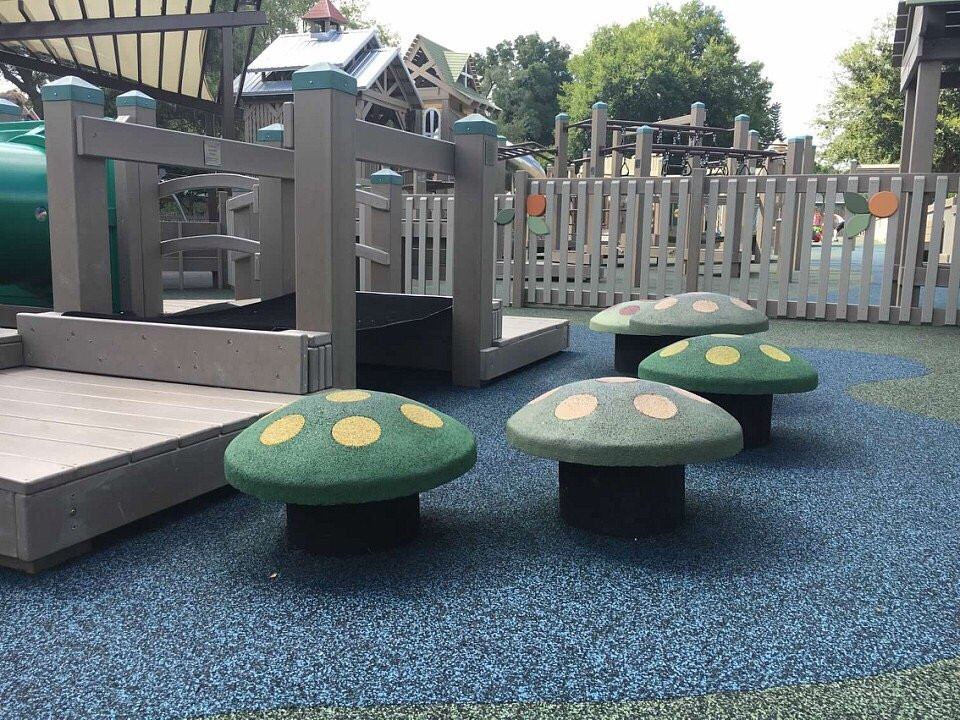 Freedom Playground-迪兰必去景点