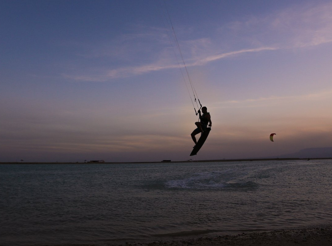 FLY Kitesurfing-雷斯苏勒必去景点