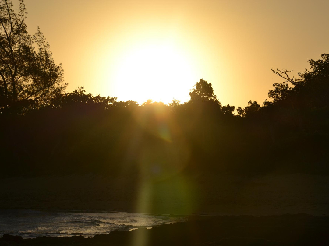 Praia da Barra do Sahy-Aracruz必去景点