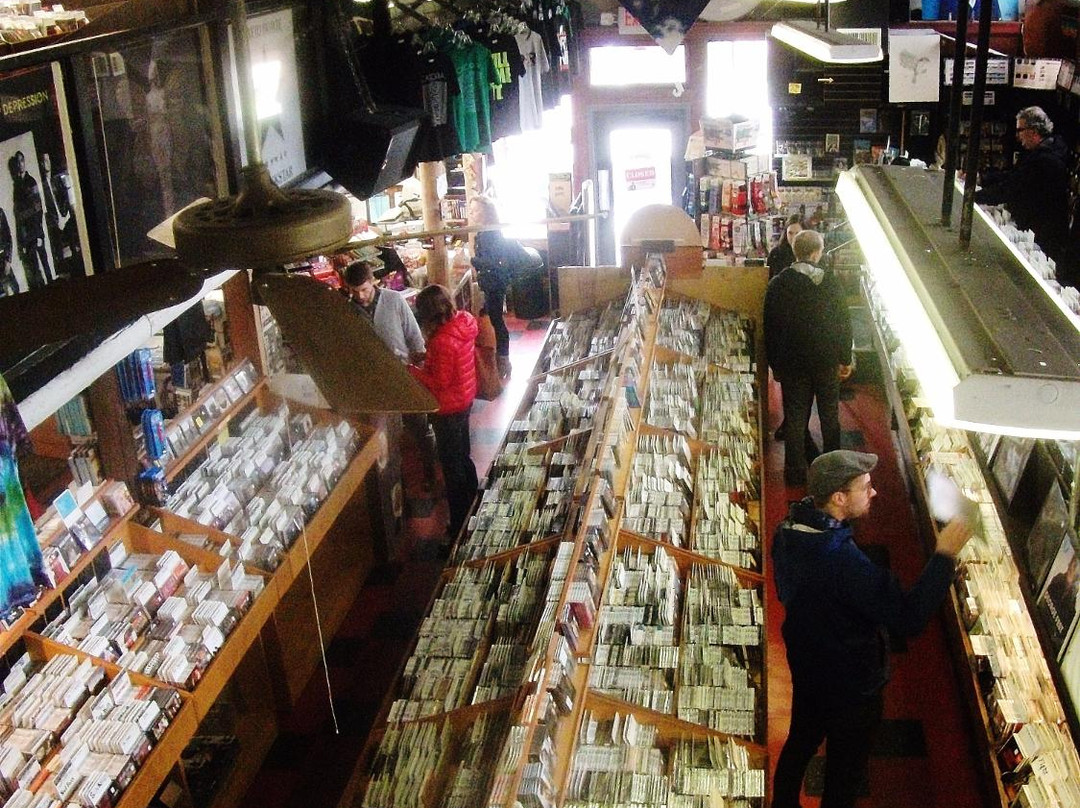 Music Millennium-波特兰必去景点