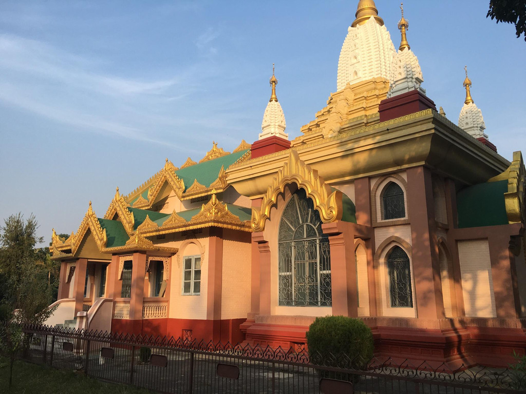 Myanmar Golden Monastery-蓝毗尼必去景点