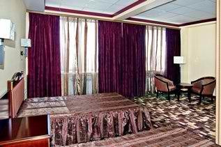 艾菲柔酒店主图