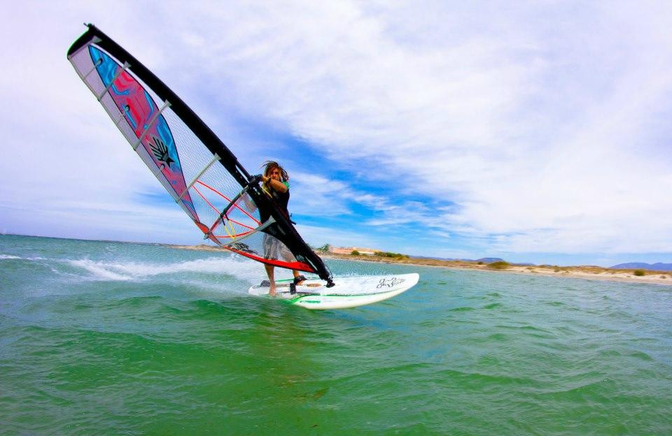 Sky High Kitesurfing-Giba必去景点