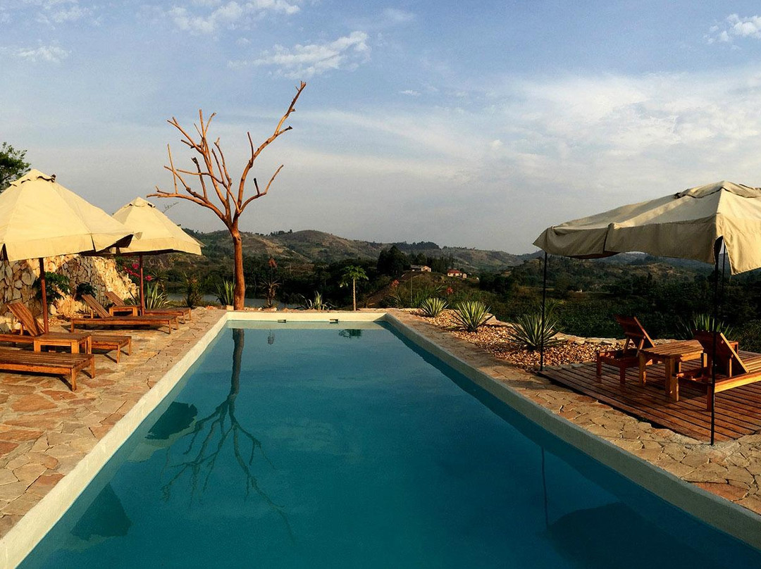 Papaya Lake Lodge