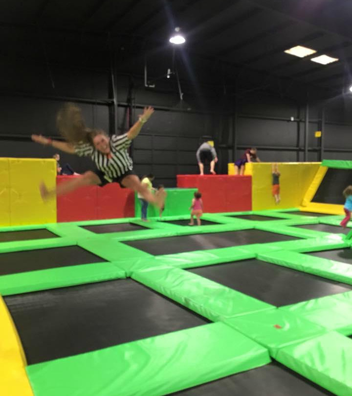 MaxAir Trampoline Park景点图片