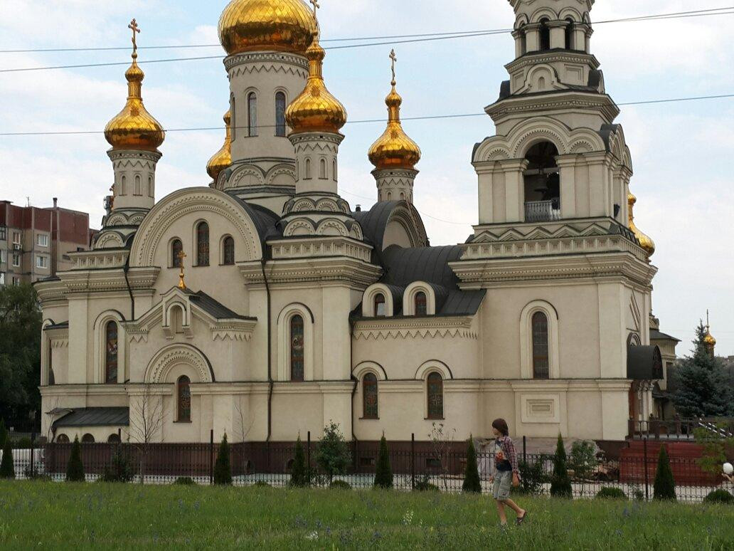 Holy Trinity Cathedral景点图片