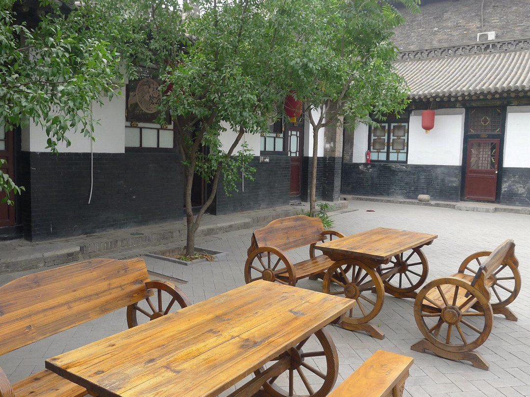 夜奔平遥四合院客栈主图