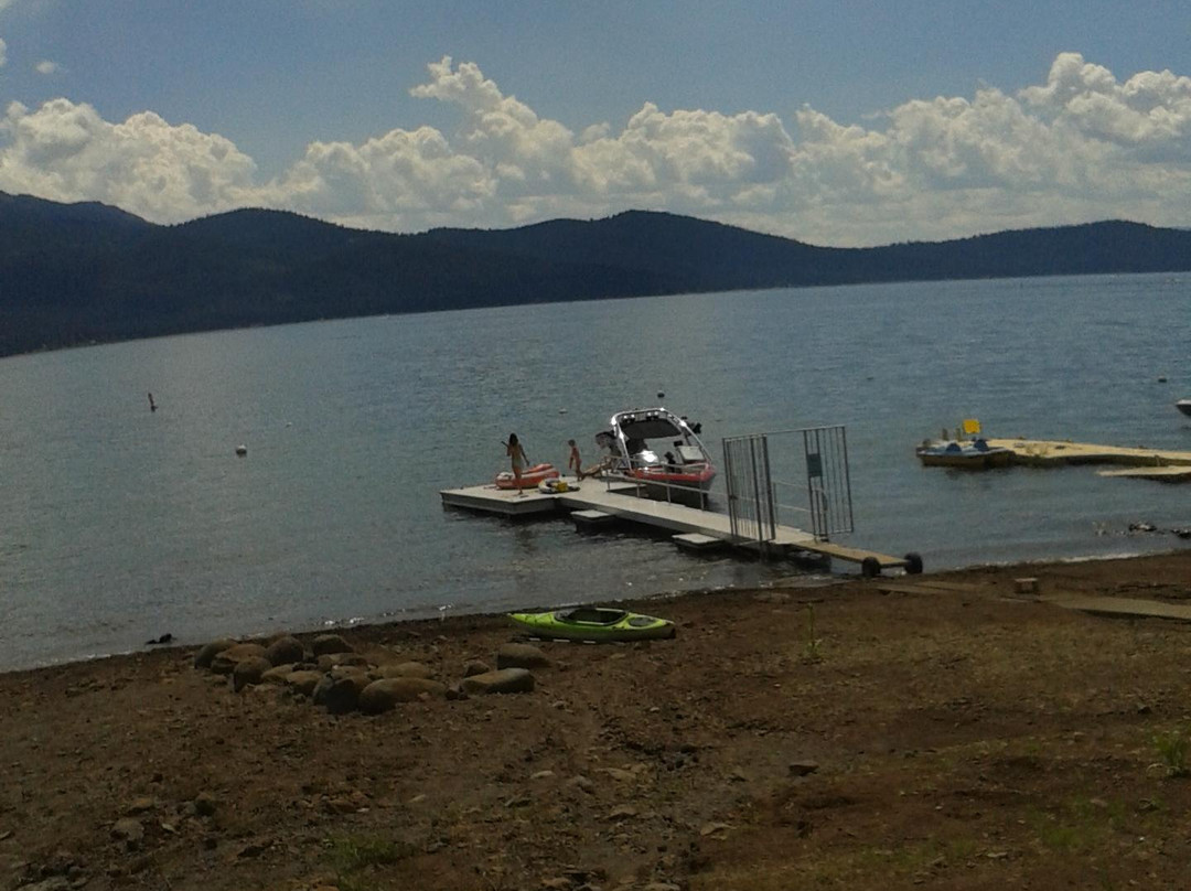 Lake Almanor景点图片