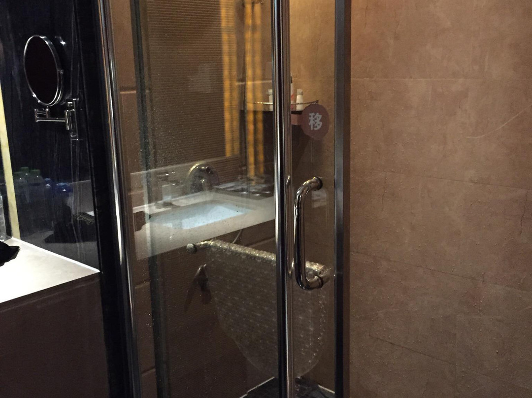 故里居国际大饭店主图