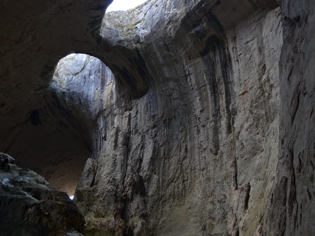 Prohodna Cave-Karlukovo必去景点