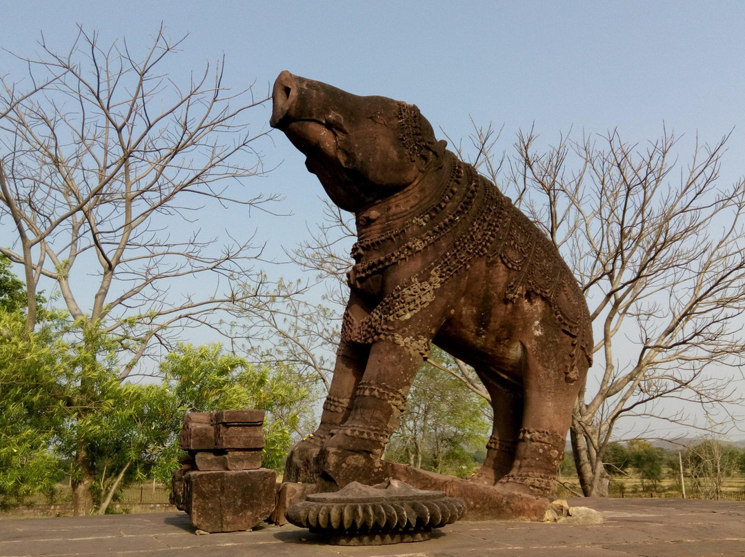 Vishnu Varah Temple Karanpur景点图片