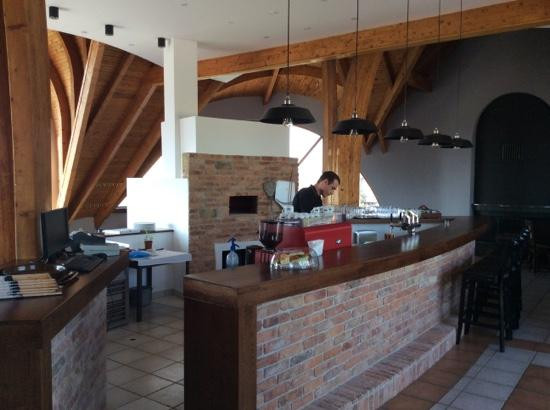 Tekergo Motel Es Etterem主图