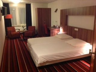 SuyderSee Hotel主图