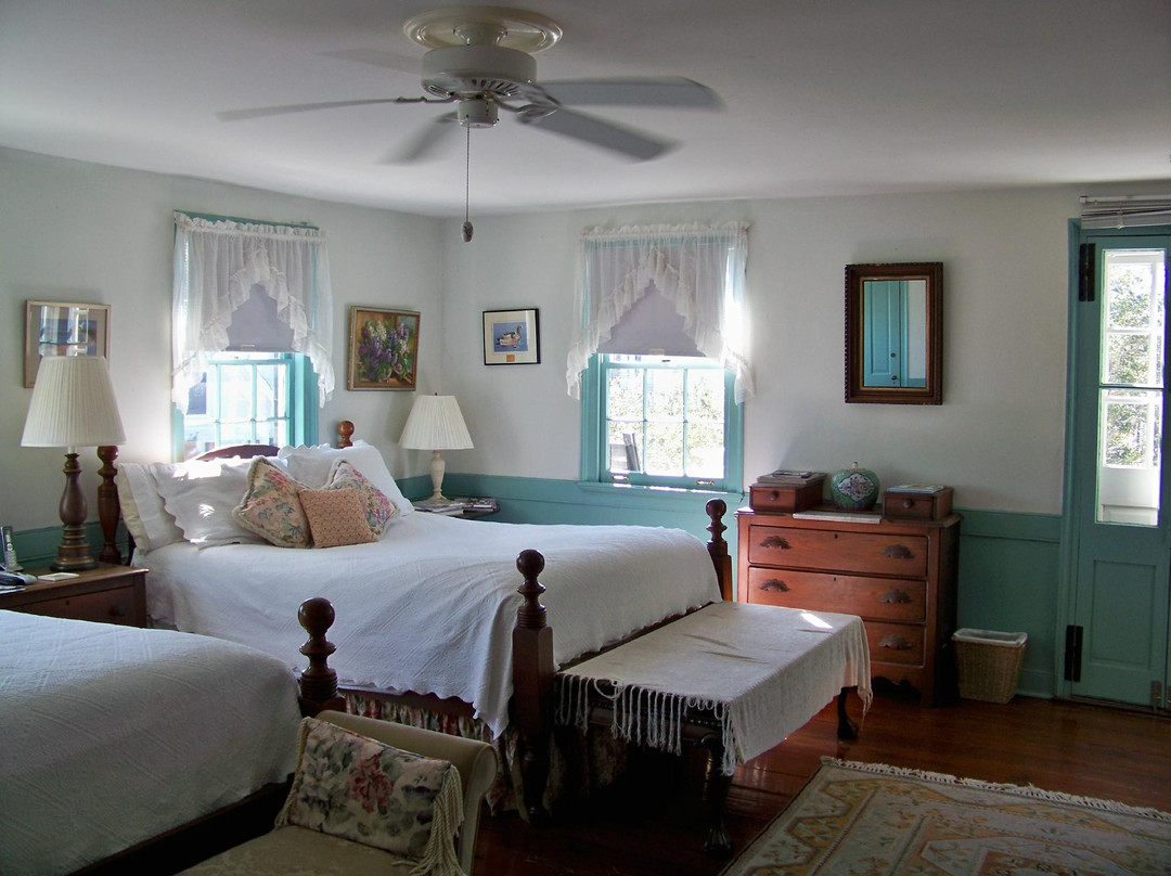 Antebellum Bed and Breakfast at Thomas Lamboll House主图