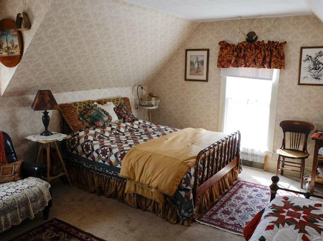 Pansy's Parlor Bed & Breakfast