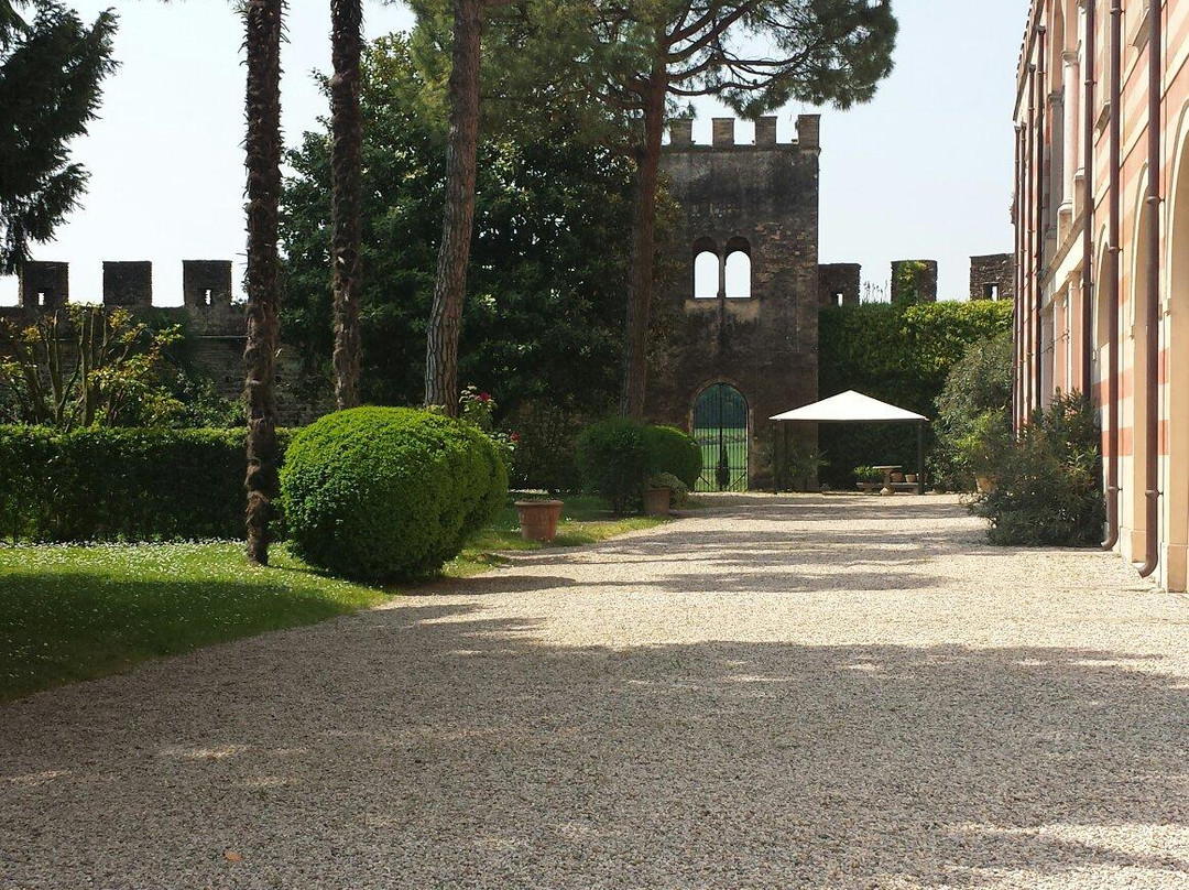 Villa Arrighi-Castellaro Lagusello必去景点