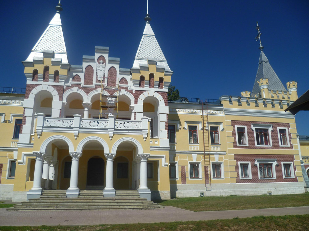 Von Derviz Manor-Kiritsy必去景点